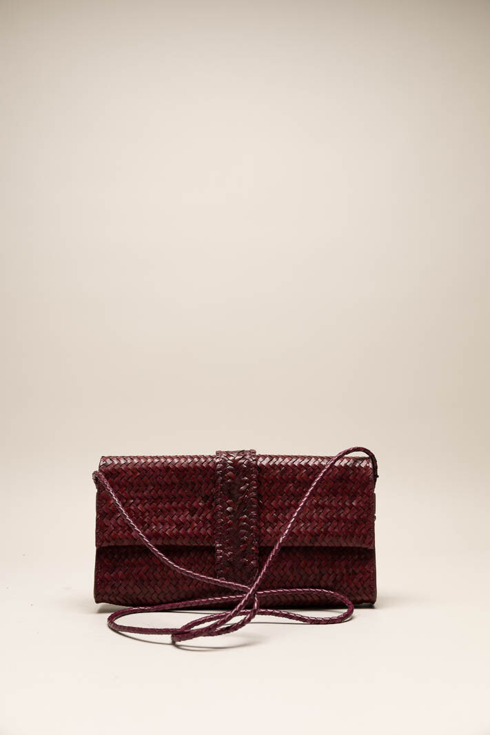 Bordeaux Clutch