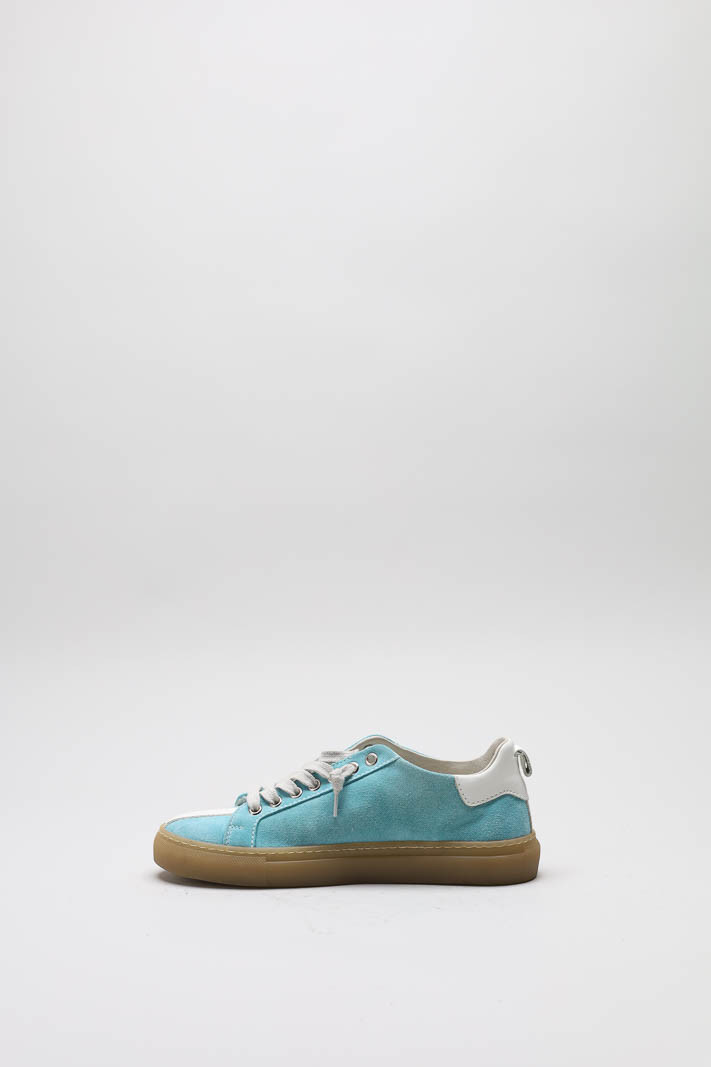 zoom in on Blauw Sneaker image Blauw Sneaker image
