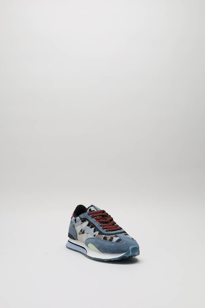 zoom in on Blauw Sneaker image Blauw Sneaker image