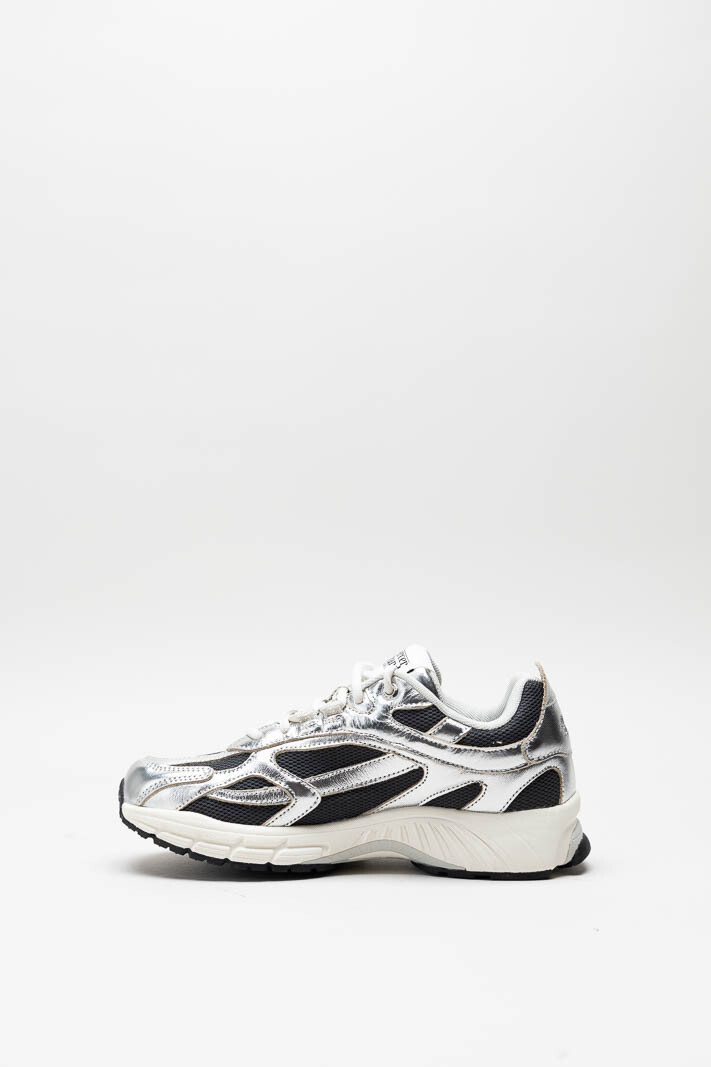 zoom in on Zilver Sneaker image Zilver Sneaker image