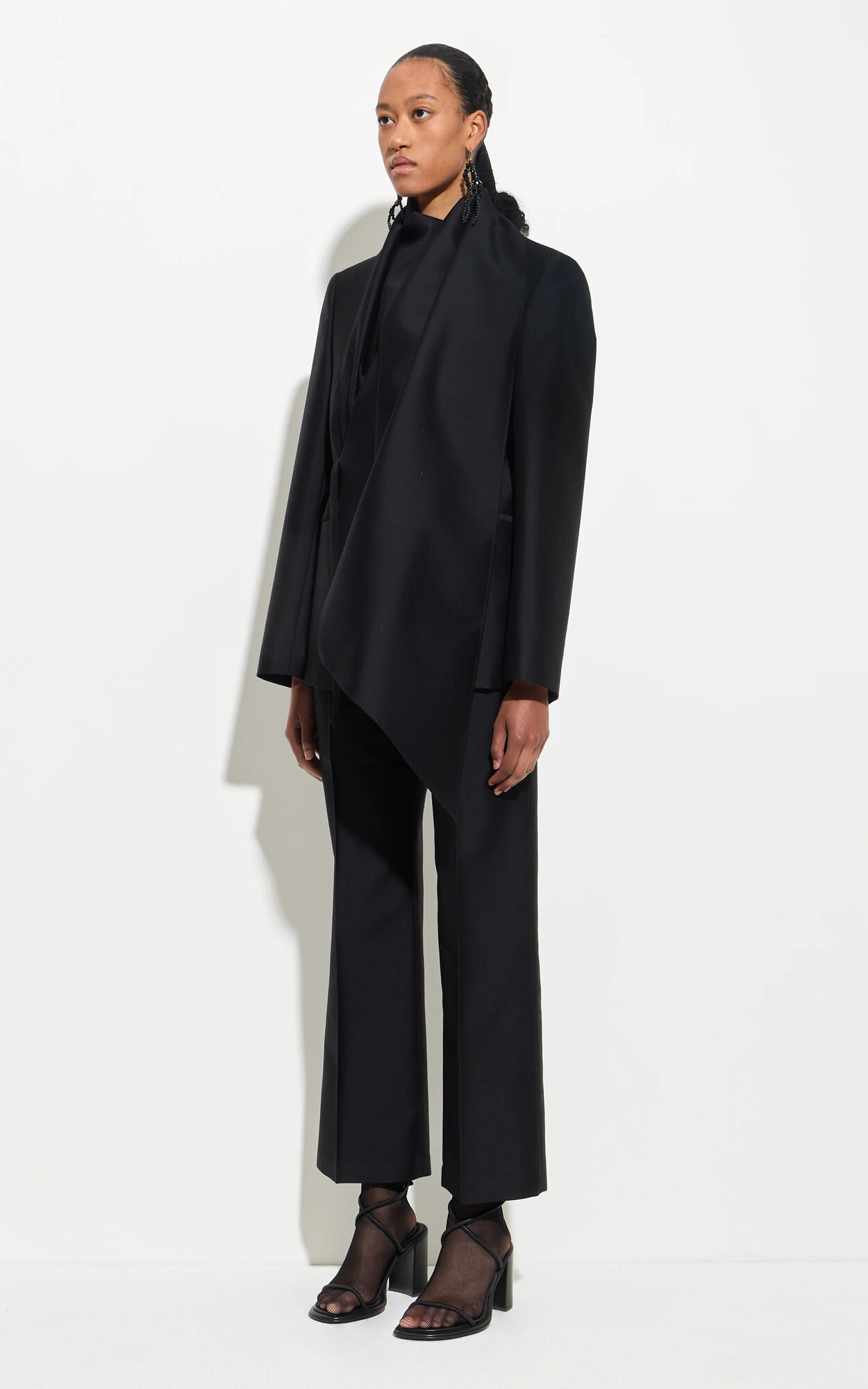 zoom in on Zwart Blazer image Zwart Blazer image