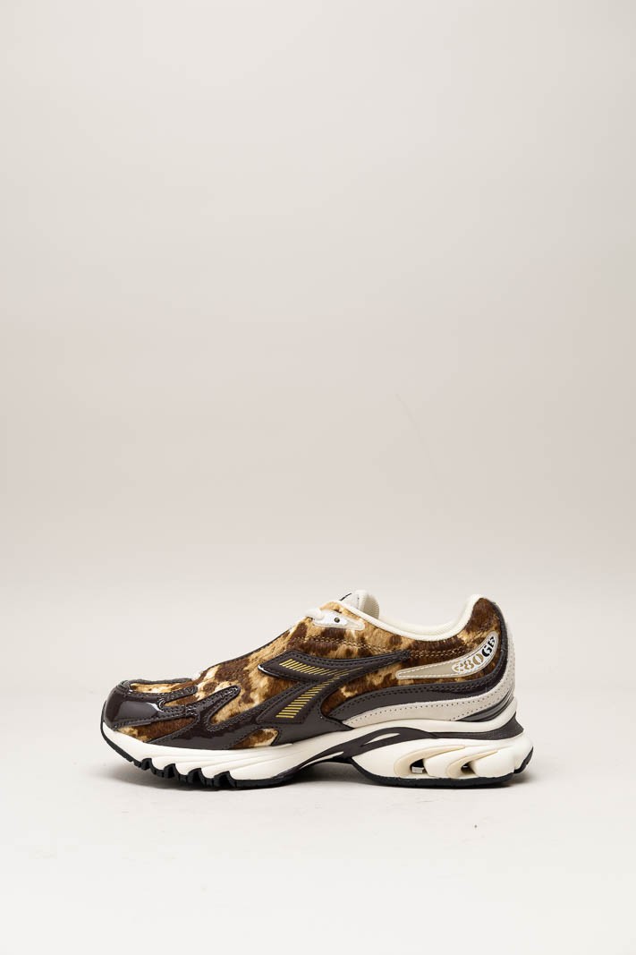 Bruin Sneaker image