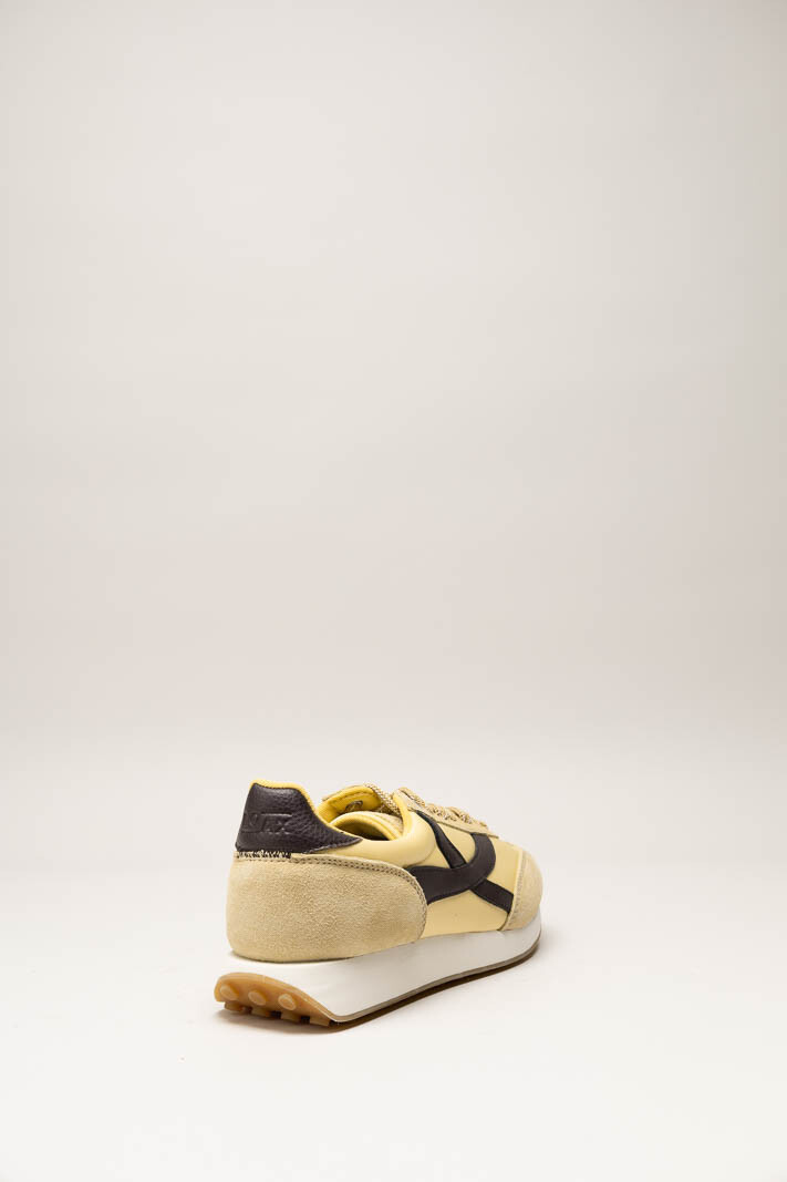 Geel Sneaker image