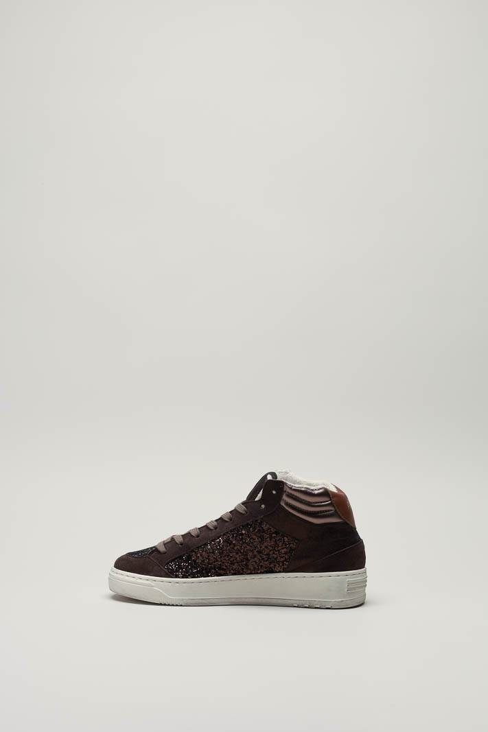 zoom in on Bruin Sneaker image Bruin Sneaker image