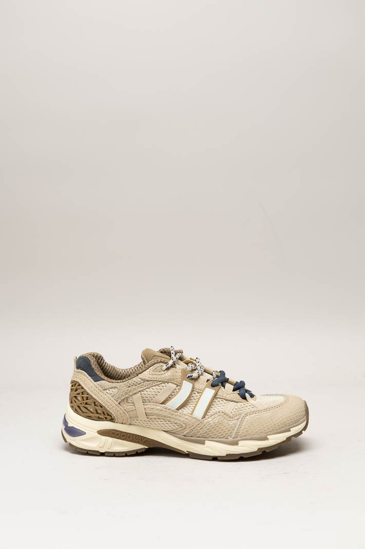 Beige Sneaker
