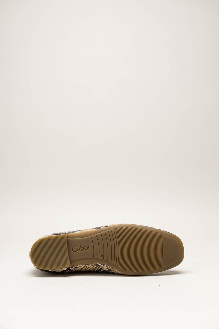 Greige Ballerina image