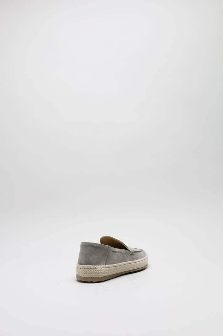 zoom in on Grijs Mocassin image Grijs Mocassin image
