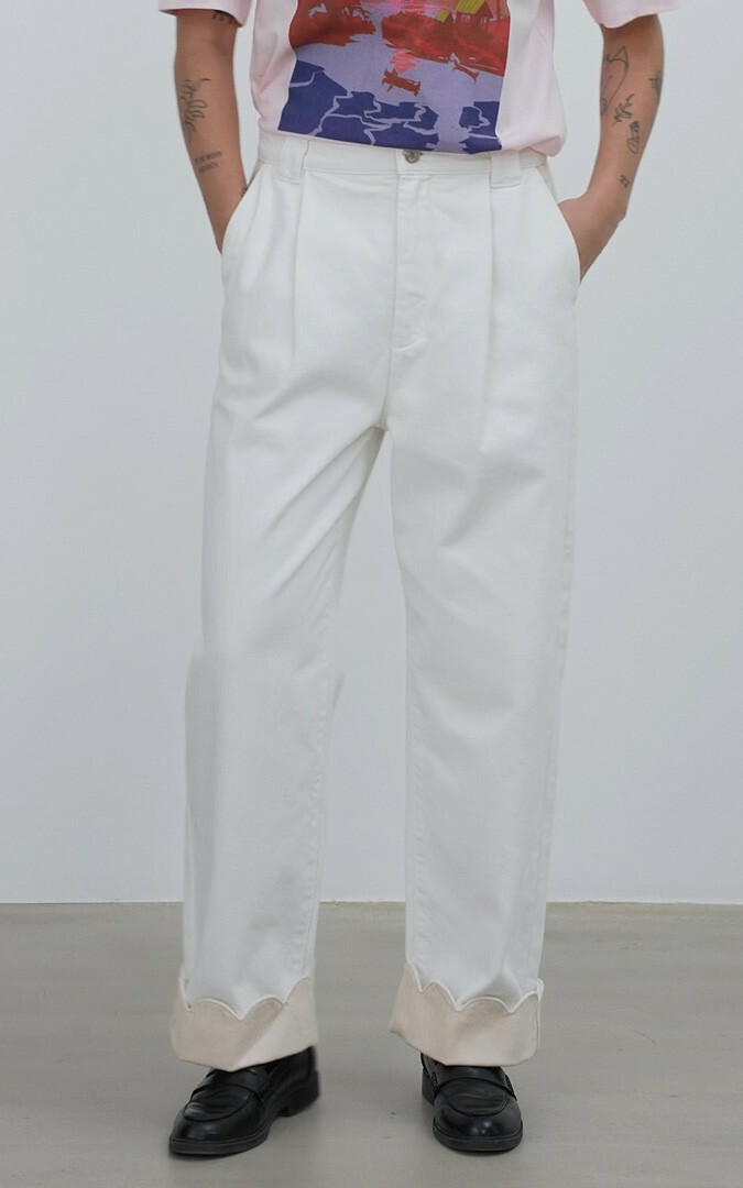 zoom in on Ecru Broek image Ecru Broek image