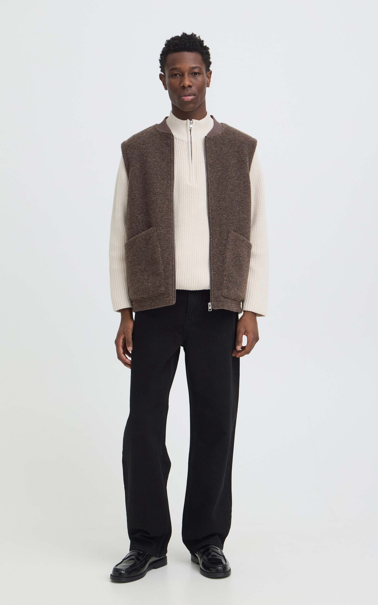 Bruin Gilet image