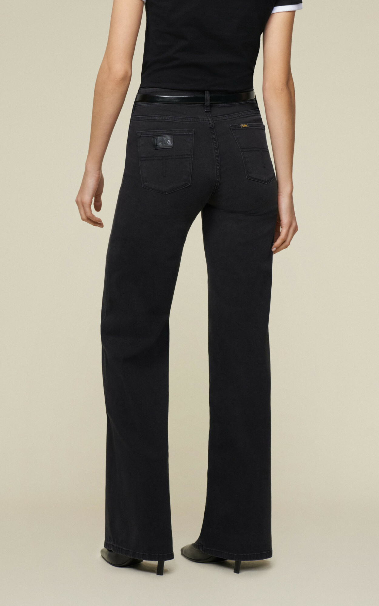zoom in on Zwart Broek image Zwart Broek image