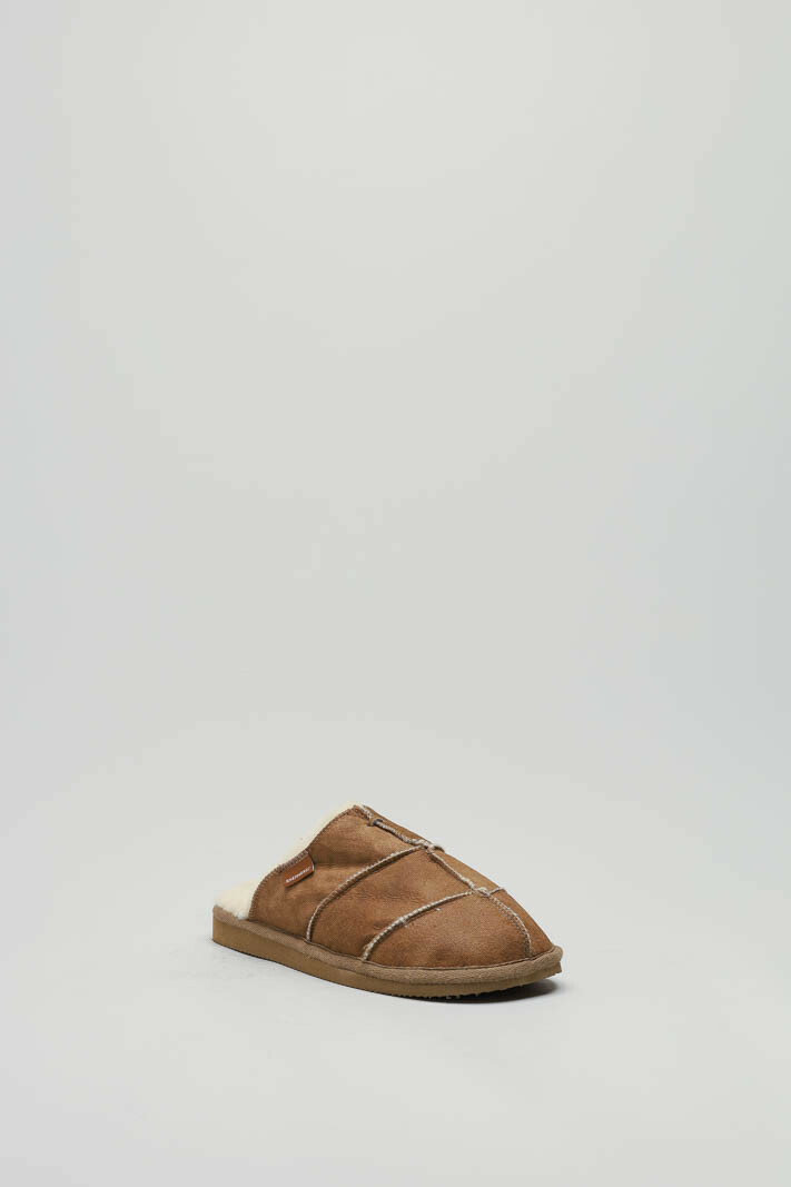 zoom in on Cognac Pantoffel image Cognac Pantoffel image