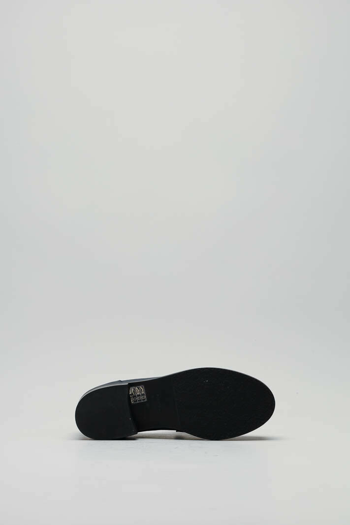 zoom in on Donkerblauw Mocassin image Donkerblauw Mocassin image