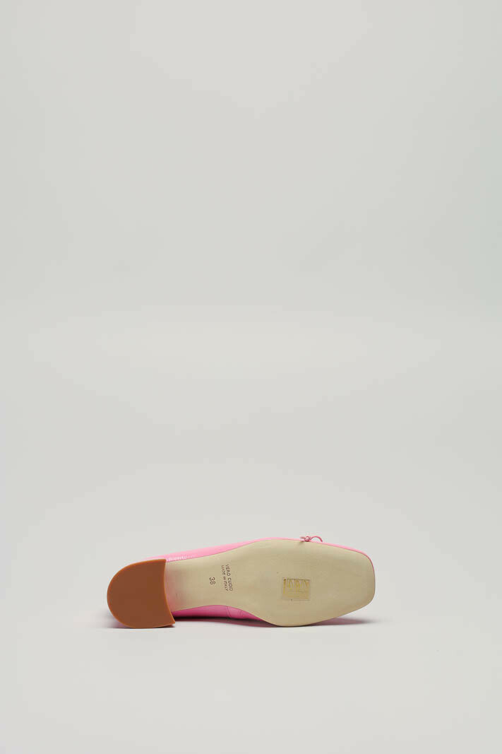 zoom in on Roze Ballerina image Roze Ballerina image