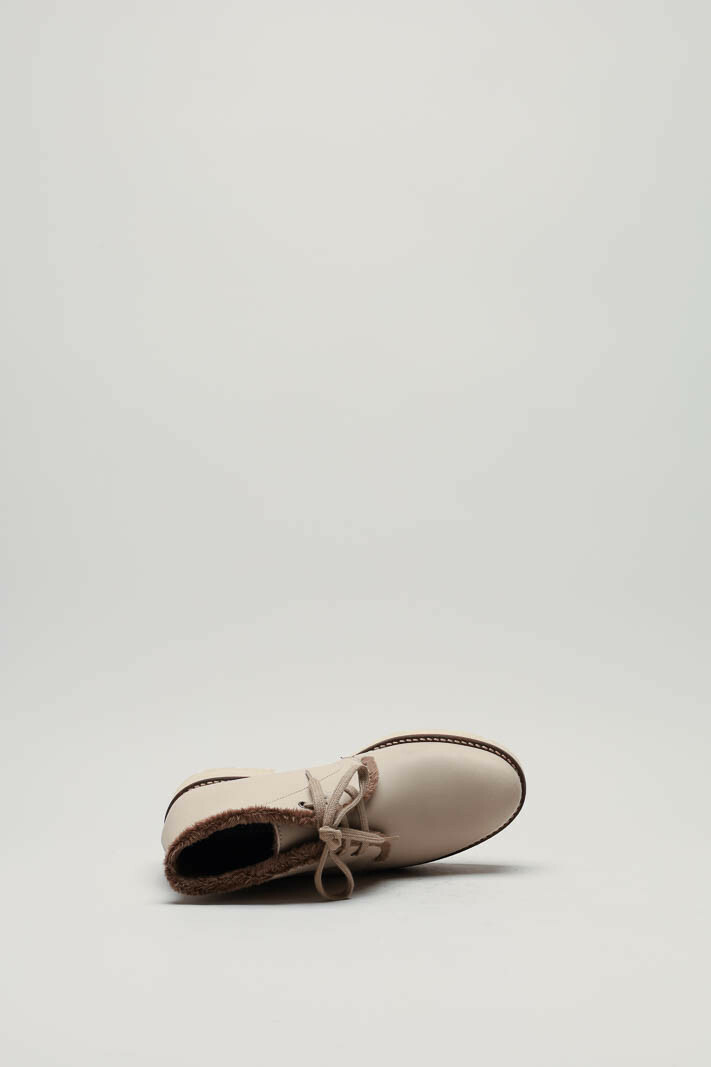 zoom in on Lichtbeige Veterbottine image Lichtbeige Veterbottine image