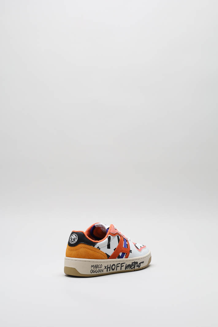 zoom in on Wit Sneaker image Wit Sneaker image