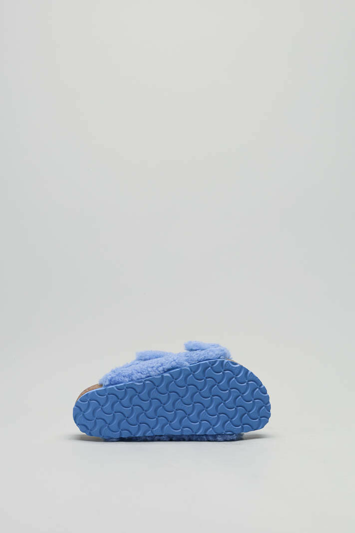 zoom in on Lichtblauw Slipper image Lichtblauw Slipper image