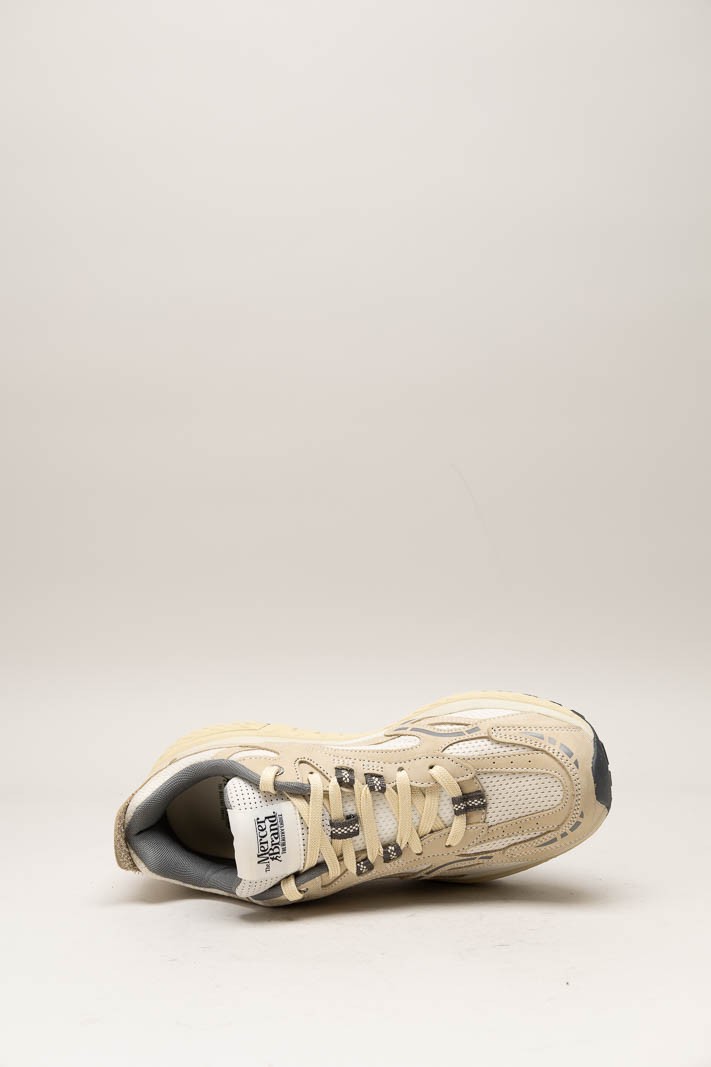 Donkerbeige Sneaker image