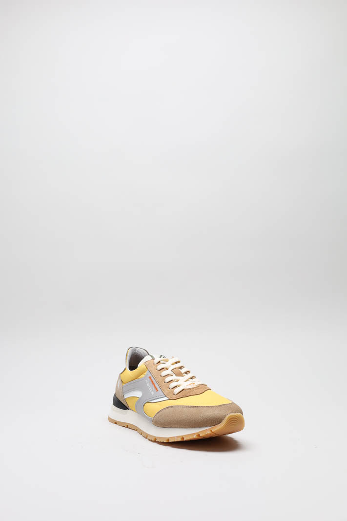 zoom in on Geel Sneaker image Geel Sneaker image
