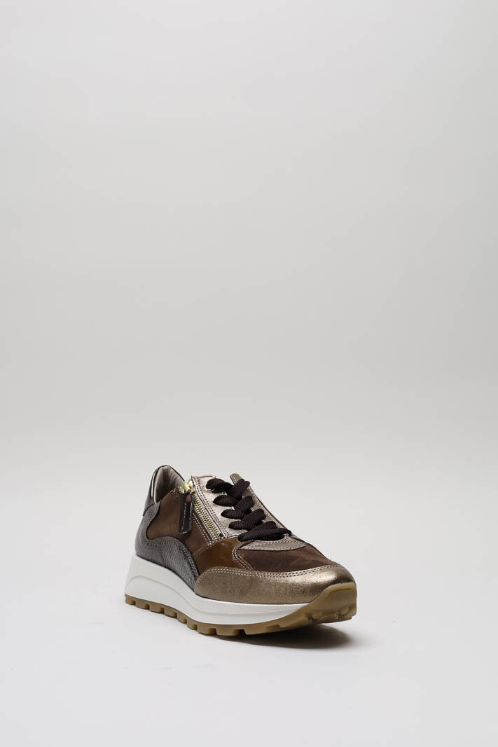 zoom in on Bruin Sneaker image Bruin Sneaker image