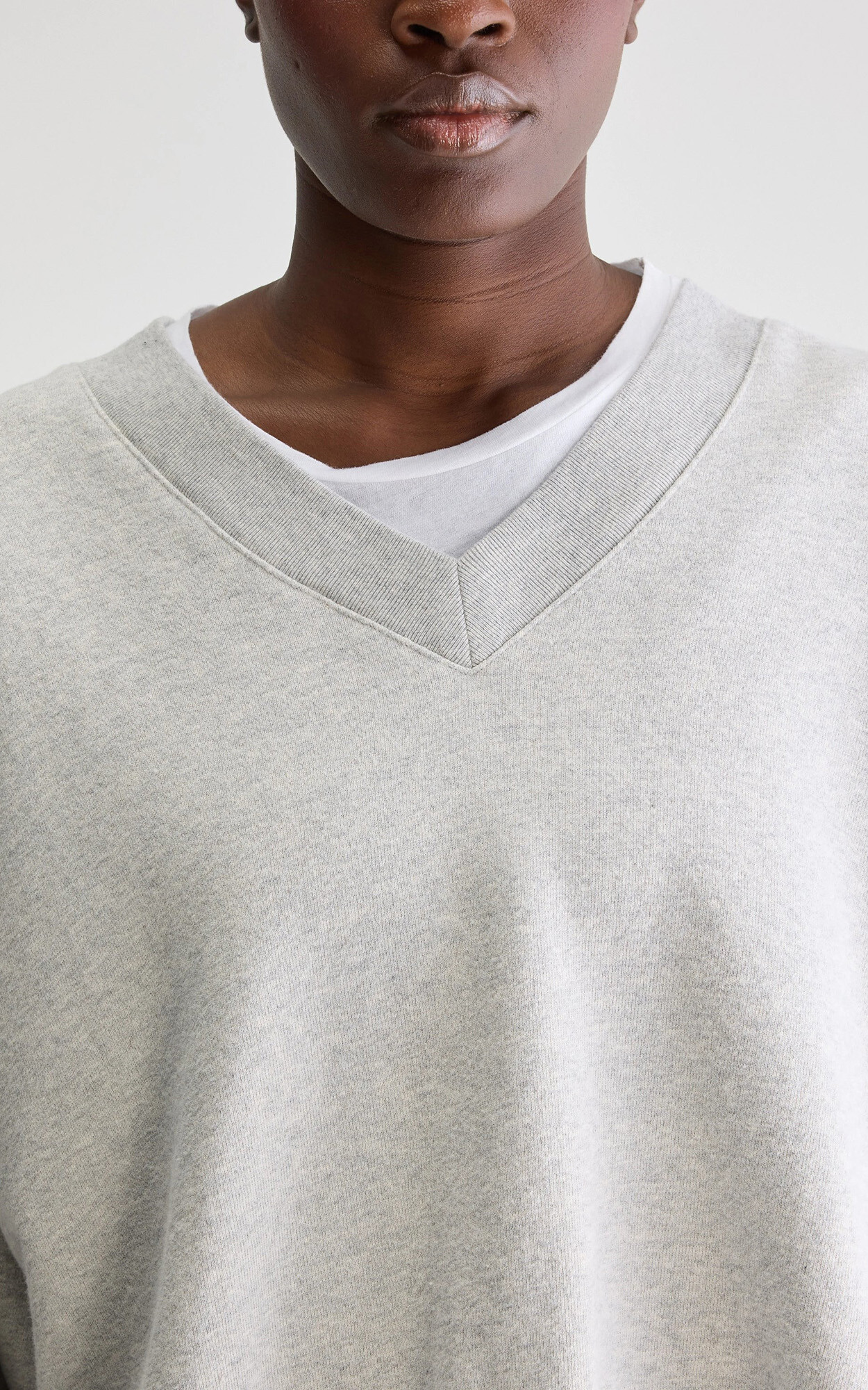 zoom in on Grijs Sweater/trui image Grijs Sweater/trui image