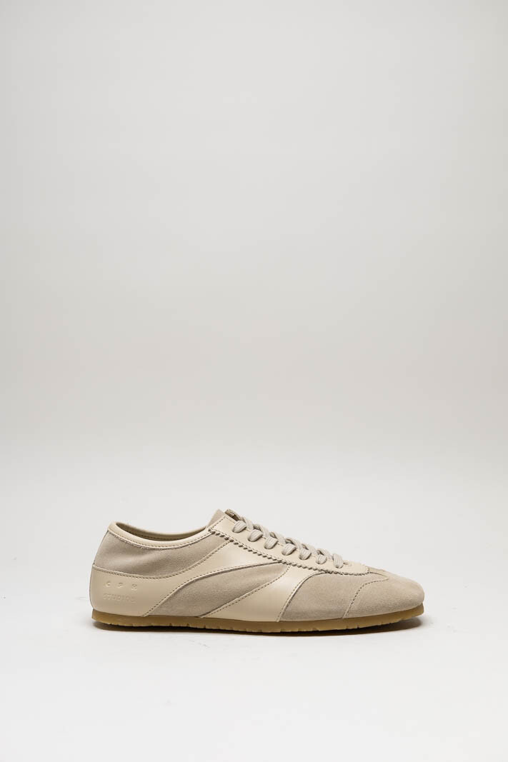 Beige Sneaker