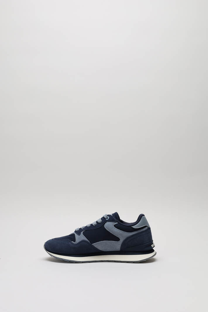 zoom in on Blauw Sneaker image Blauw Sneaker image