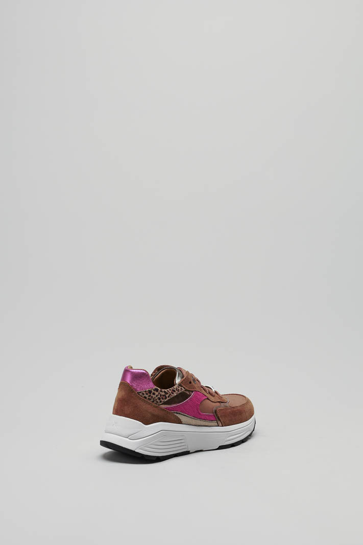 zoom in on Cognac Sneaker image Cognac Sneaker image