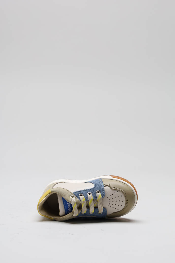 zoom in on Kaki Sneaker image Kaki Sneaker image