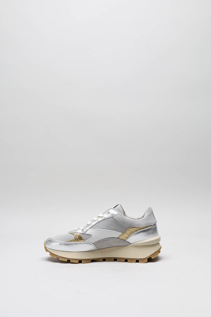 zoom in on Zilver Sneaker image Zilver Sneaker image