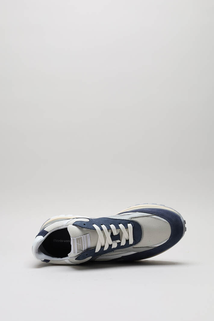 zoom in on Blauw Sneaker image Blauw Sneaker image