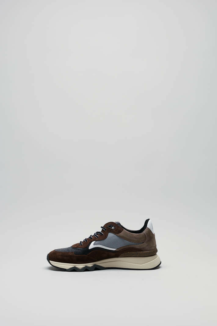 zoom in on Donkerbruin Sneaker image Donkerbruin Sneaker image