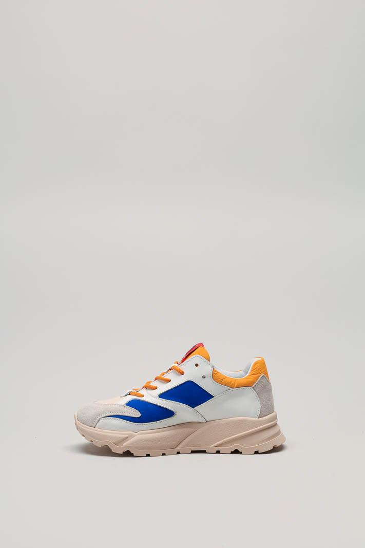 zoom in on Wit Sneaker image Wit Sneaker image
