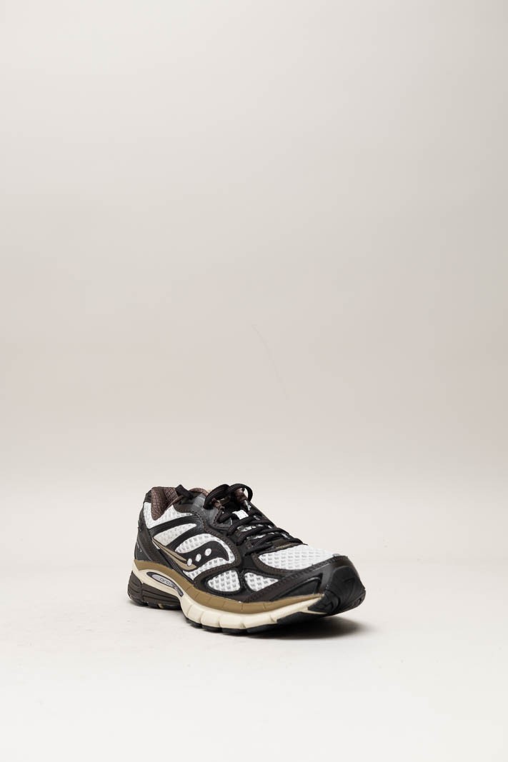 Bruin Sneaker
