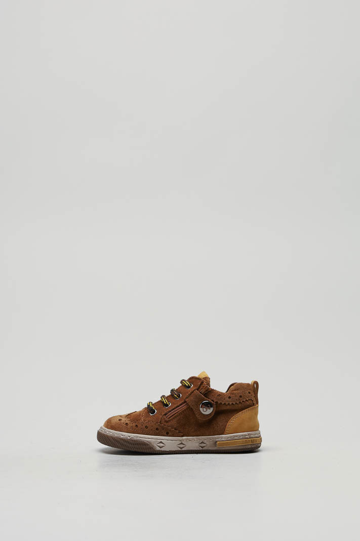 zoom in on Bruin Sneaker image Bruin Sneaker image