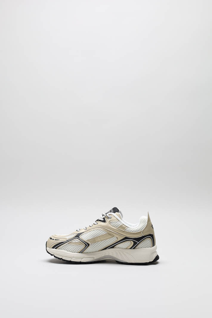 zoom in on Goud Sneaker image Goud Sneaker image
