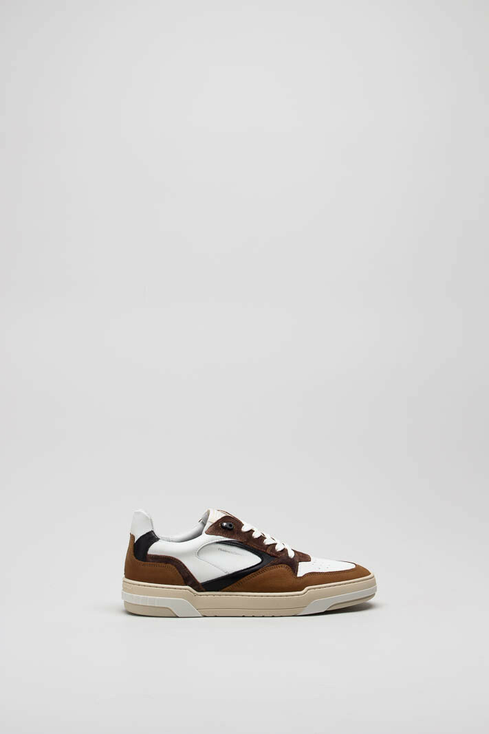 zoom in on Cognac Sneaker image Cognac Sneaker image