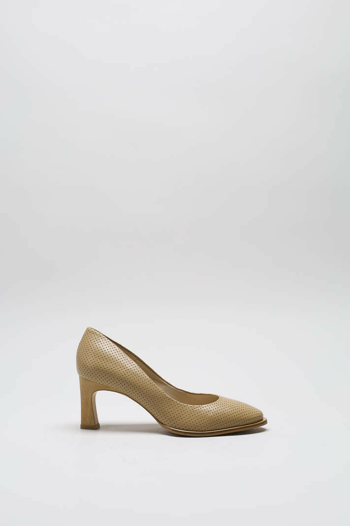 Lichtbruin Pump