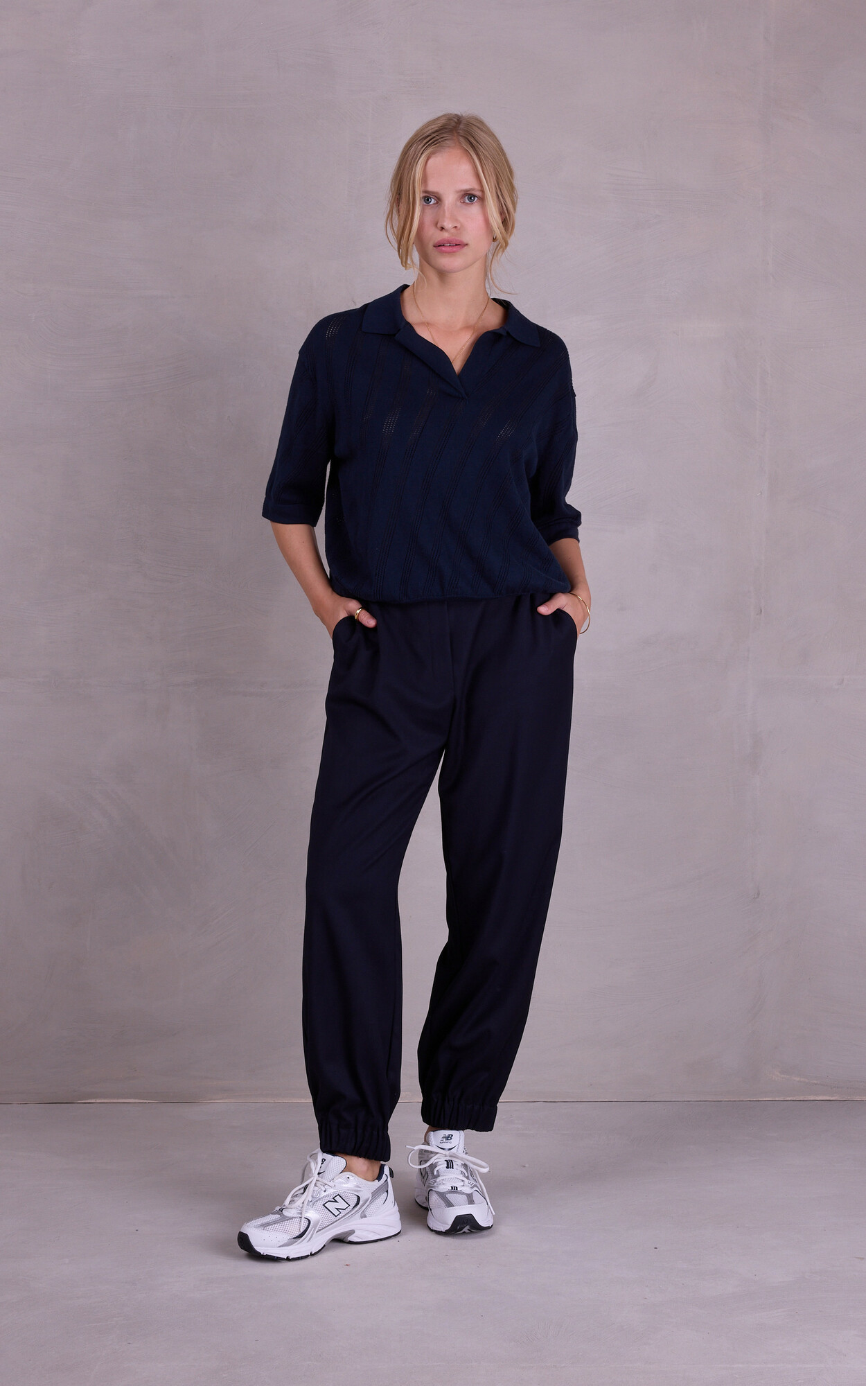 zoom in on Blauw Broek image Blauw Broek image