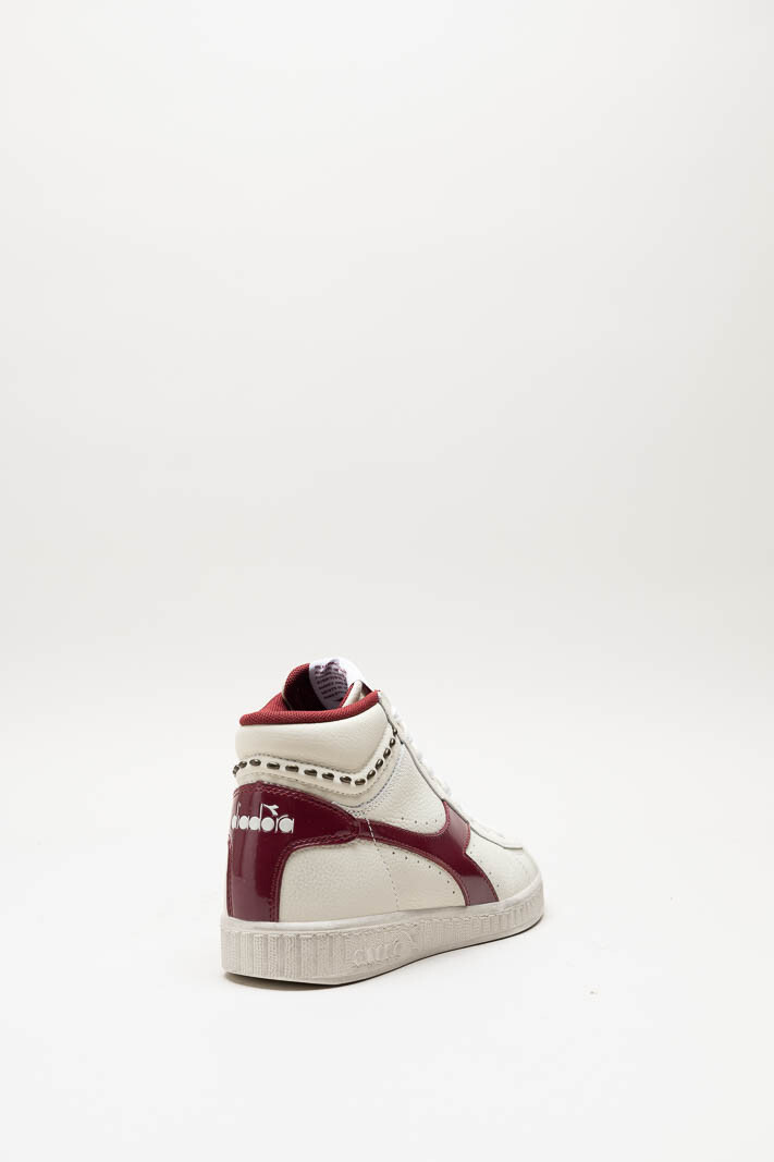 zoom in on Gebroken wit Sneaker image Gebroken wit Sneaker image