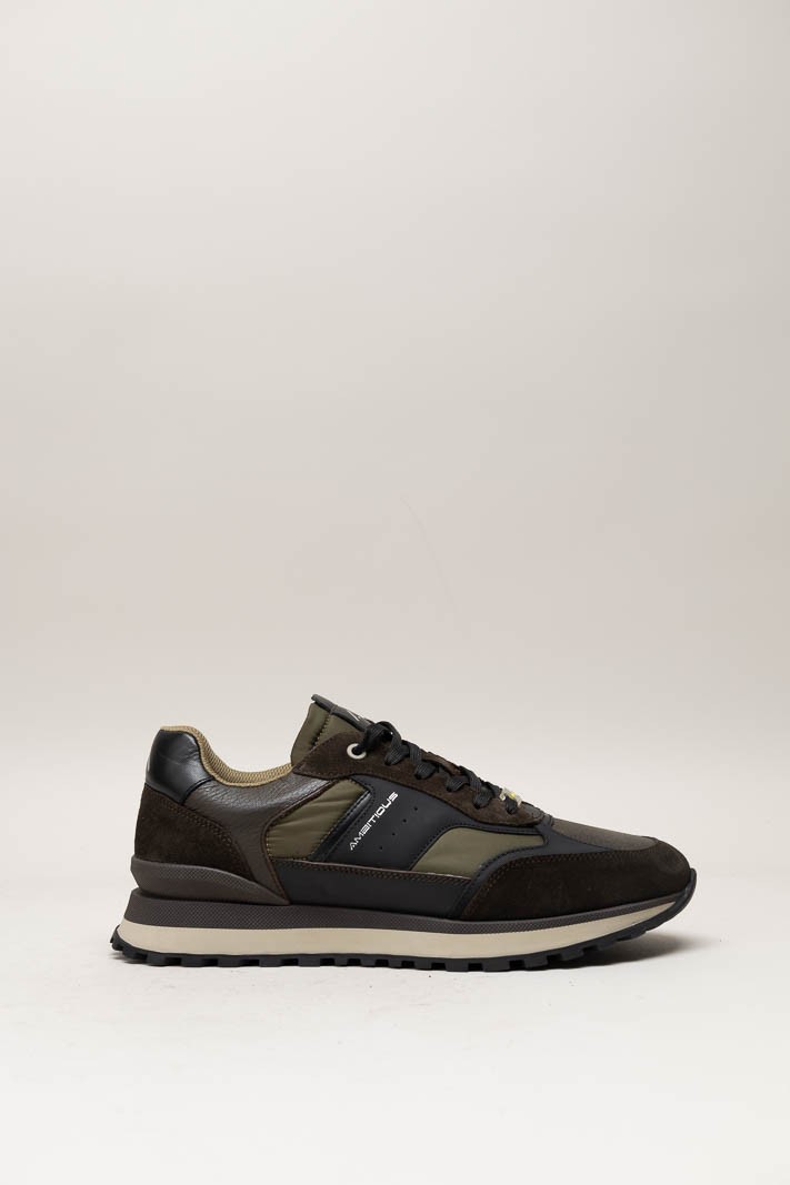 Bruin Sneaker