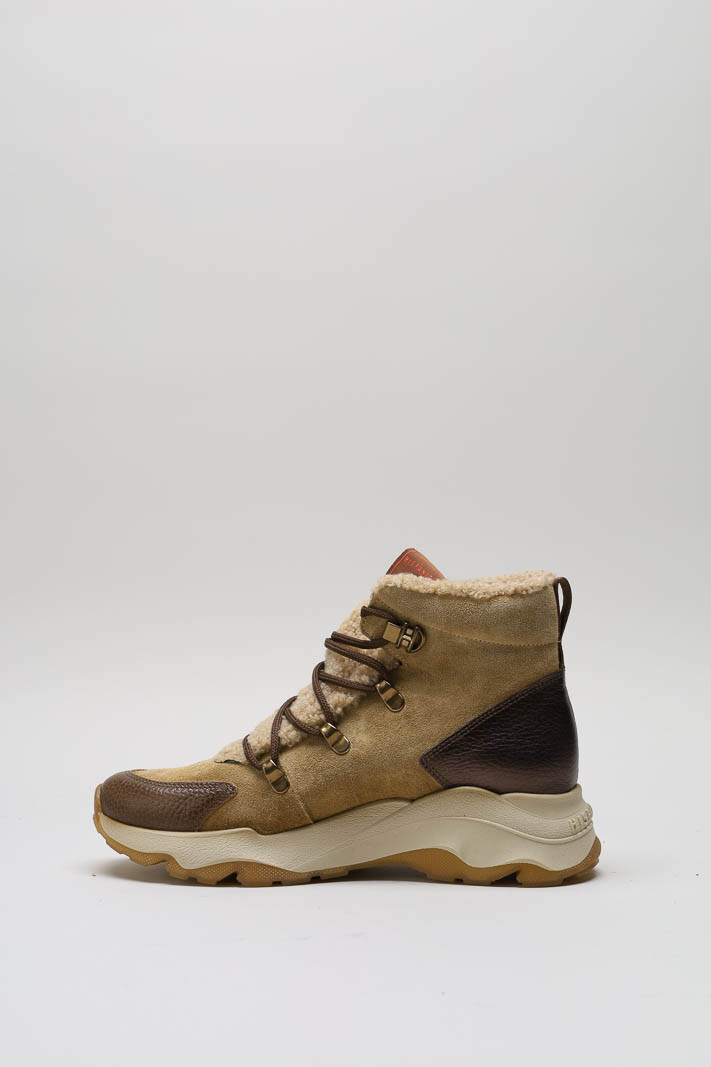 Camel Sneaker image