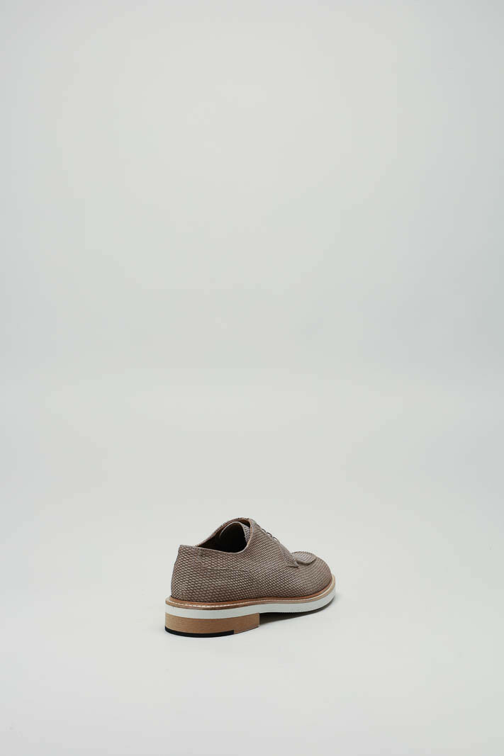zoom in on Beige Veterschoen image Beige Veterschoen image