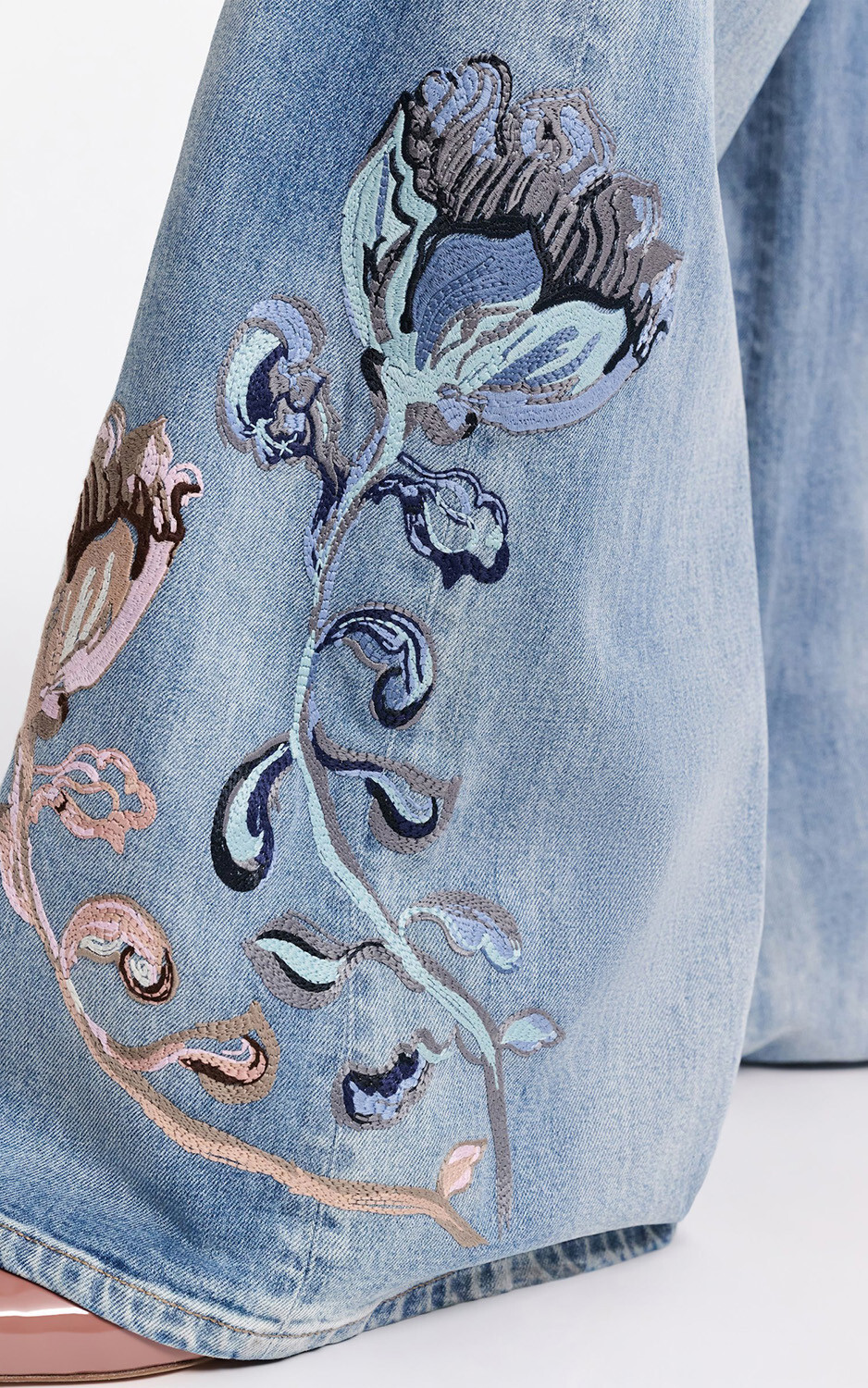 zoom in on Jeans Broek image Jeans Broek image