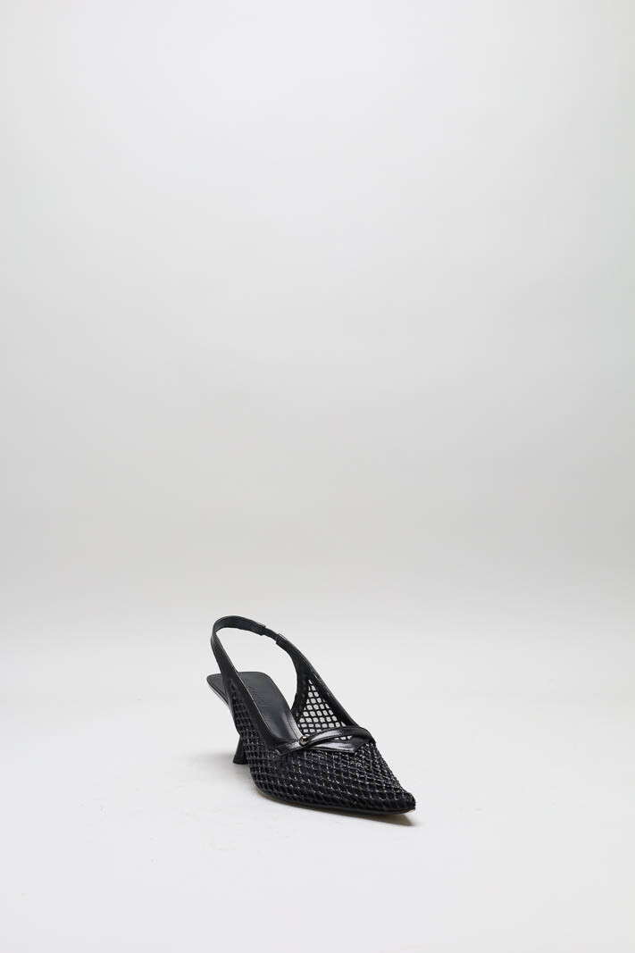 Zwart Pump