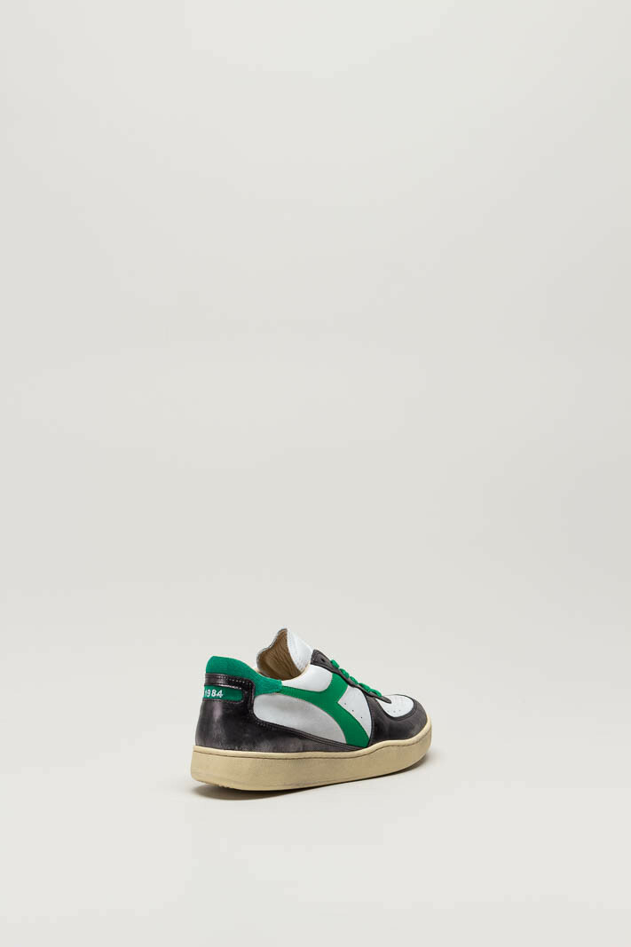 zoom in on Grijs Sneaker image Grijs Sneaker image