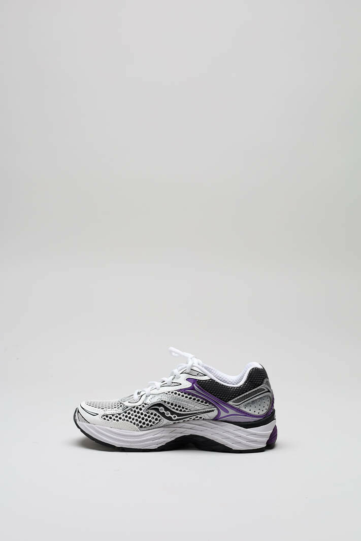 zoom in on Paars Sneaker image Paars Sneaker image