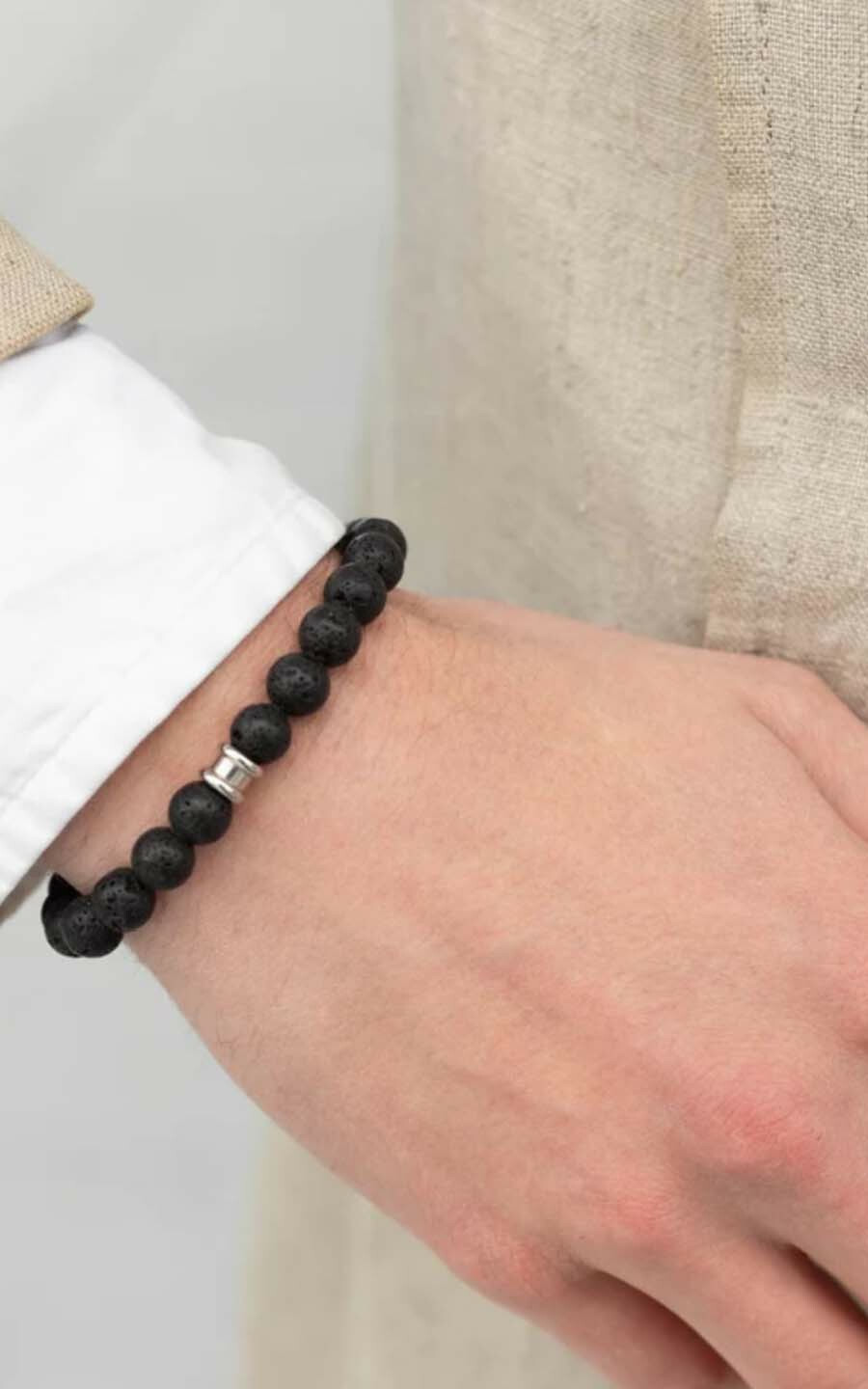 zoom in on Zwart Armband image Zwart Armband image