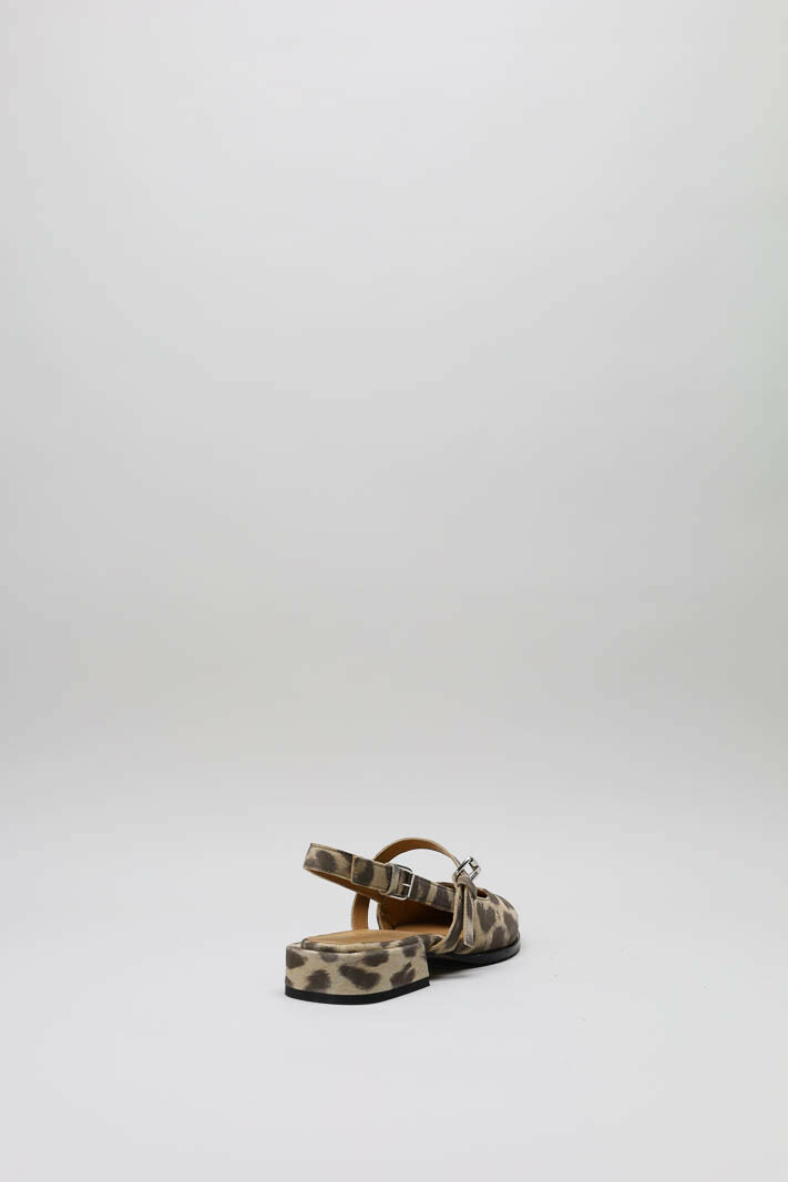 zoom in on Beige Mocassin image Beige Mocassin image