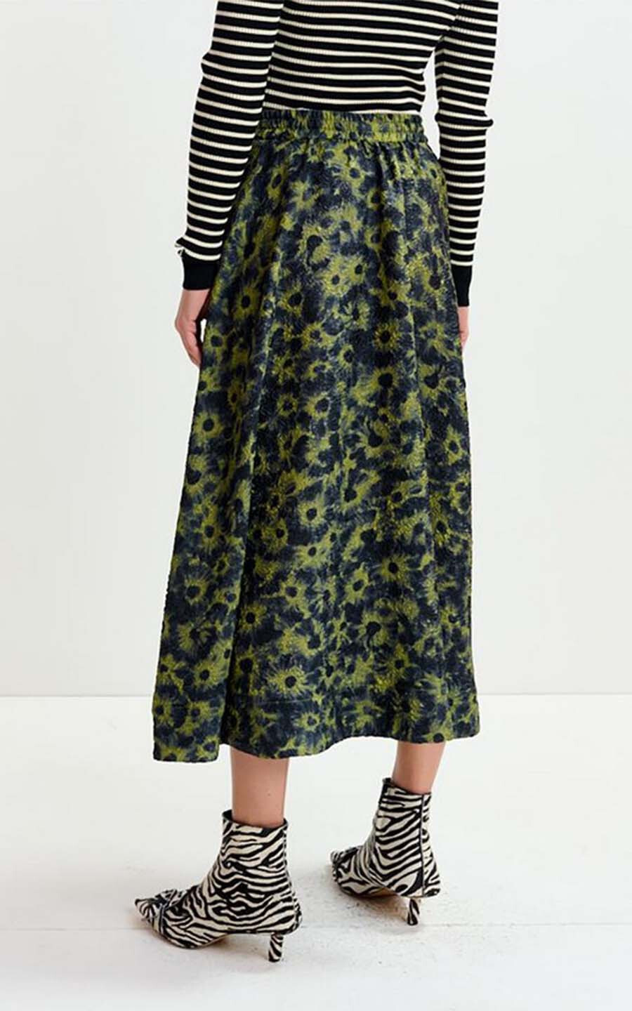 zoom in on Groen Rok image Groen Rok image