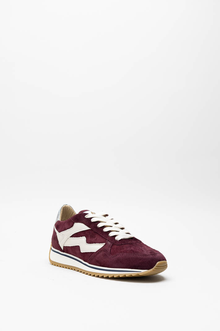 Bordeaux Sneaker